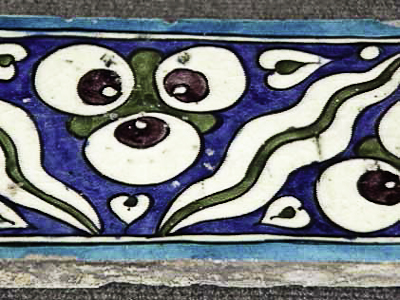 Cintamani motif on Iznik Tile